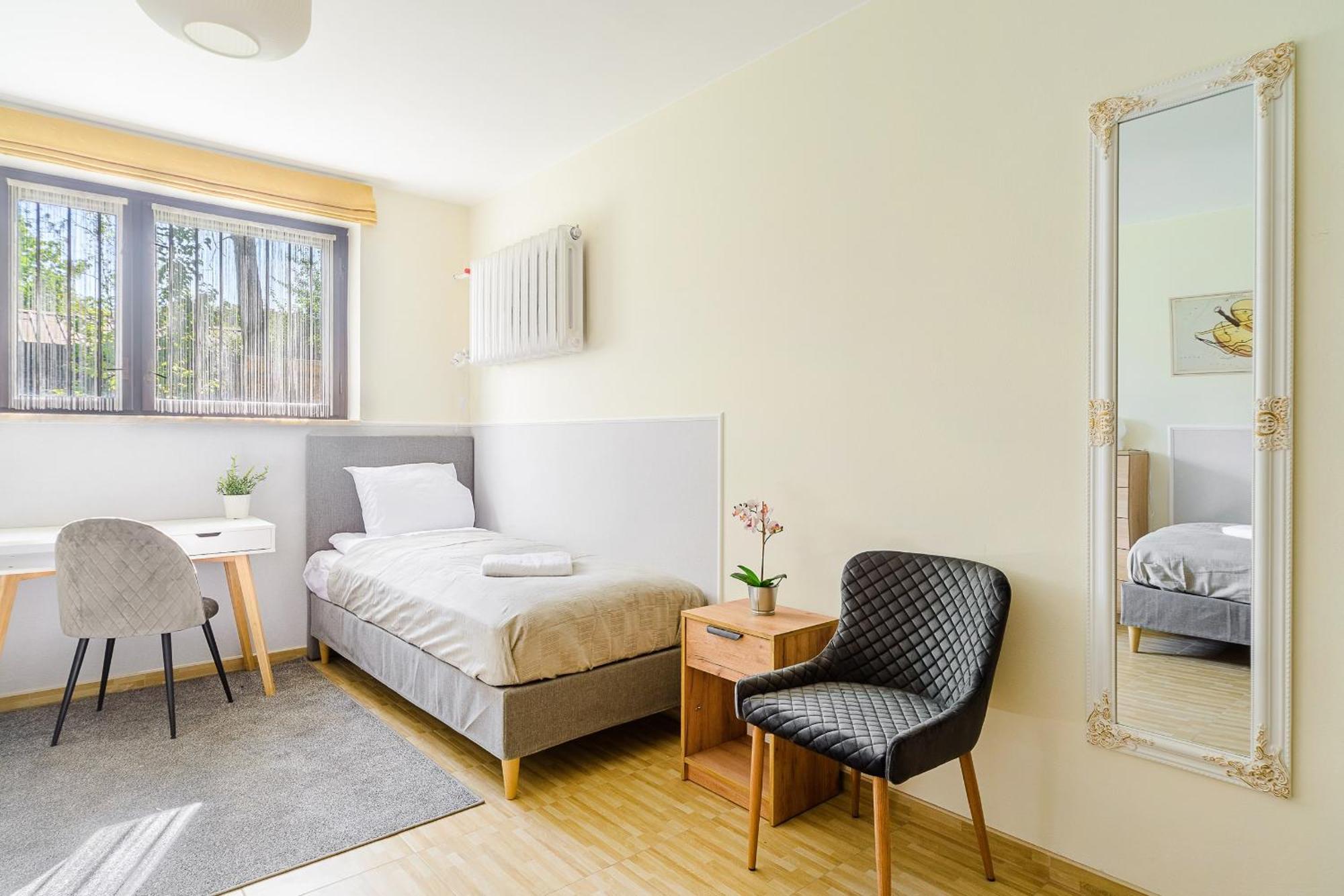 P&O Apartments Juhasow - Wawer Варшава Экстерьер фото